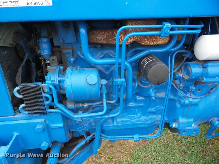 image for item AY9568 1990 Ford 7610 tractor