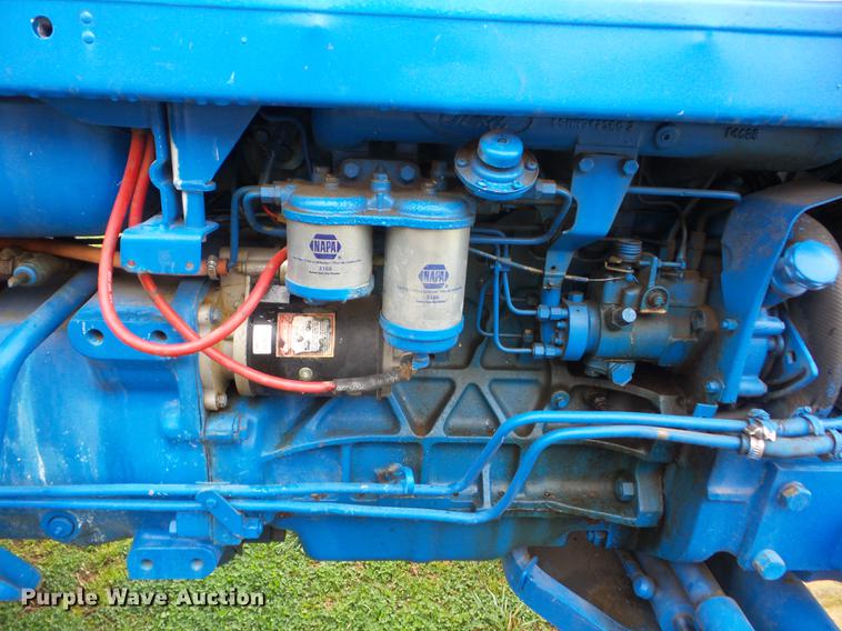 image for item AY9568 1990 Ford 7610 tractor