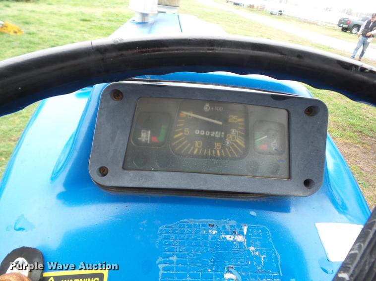 image for item AY9568 1990 Ford 7610 tractor