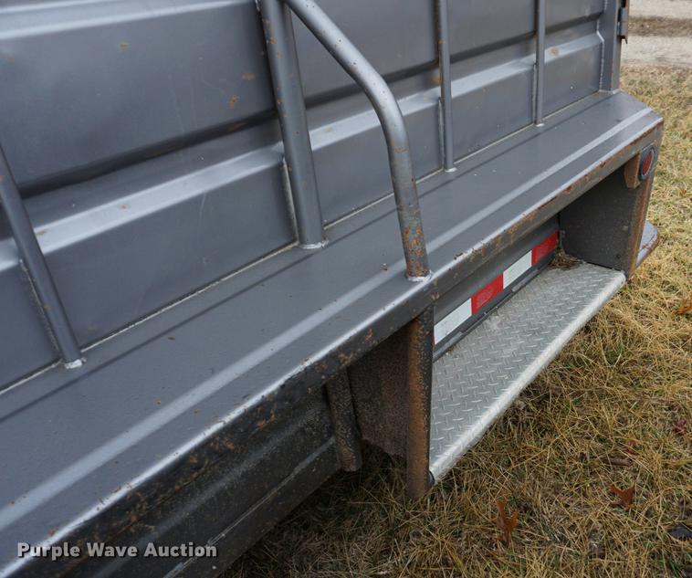 image for item DB0466 2011 Grupo livestock trailer