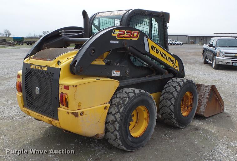 image for item DB7182 2013 New Holland L230 skid steer