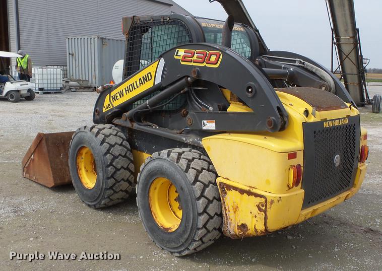 image for item DB7182 2013 New Holland L230 skid steer