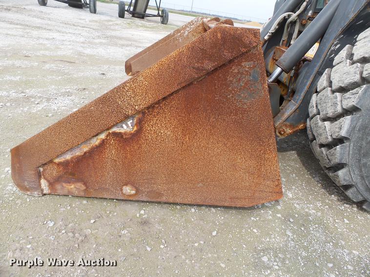 image for item DB7182 2013 New Holland L230 skid steer