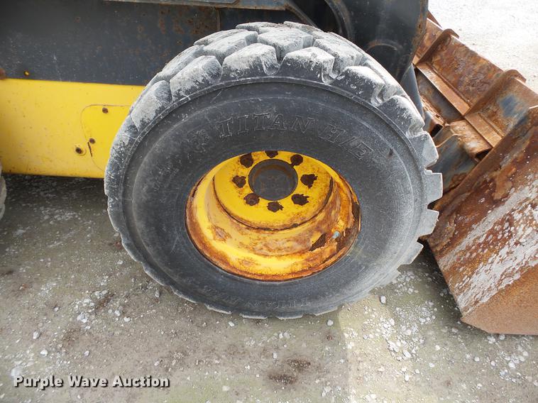 image for item DB7182 2013 New Holland L230 skid steer