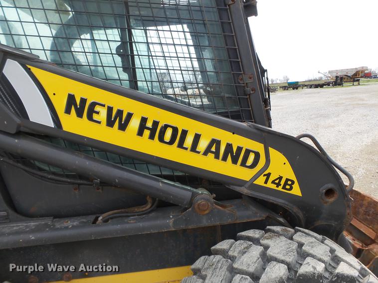 image for item DB7182 2013 New Holland L230 skid steer