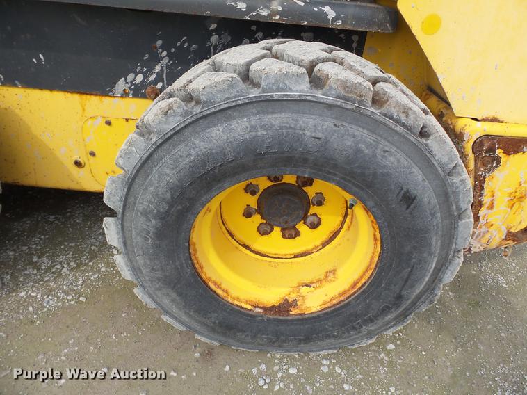 image for item DB7182 2013 New Holland L230 skid steer