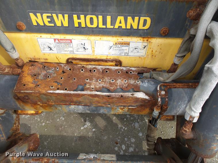 image for item DB7182 2013 New Holland L230 skid steer
