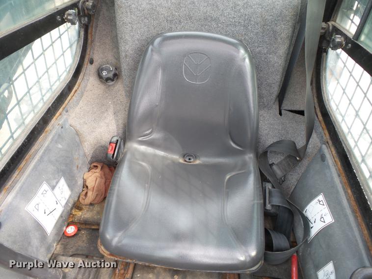 image for item DB7182 2013 New Holland L230 skid steer