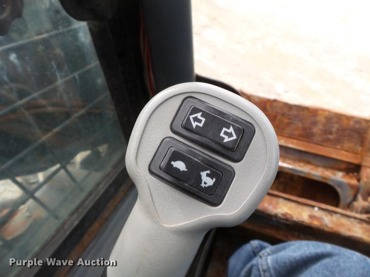 image for item DB7182 2013 New Holland L230 skid steer