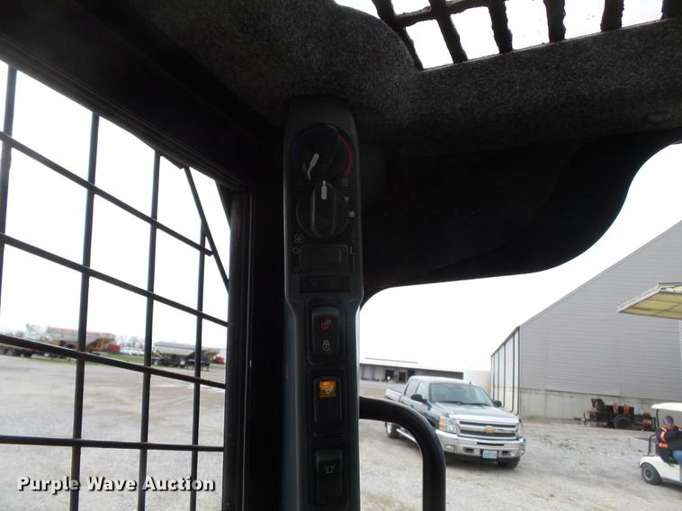 image for item DB7182 2013 New Holland L230 skid steer