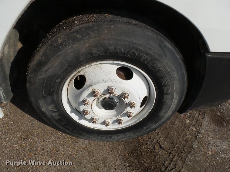 image for item DB7205 2000 Freightliner Century Class FLC12064 truck cab and chassis