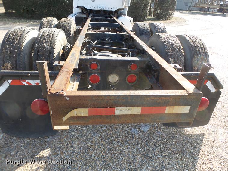 image for item DB7205 2000 Freightliner Century Class FLC12064 truck cab and chassis