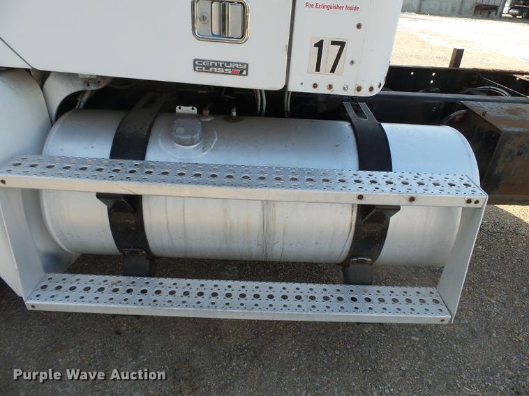 image for item DB7205 2000 Freightliner Century Class FLC12064 truck cab and chassis