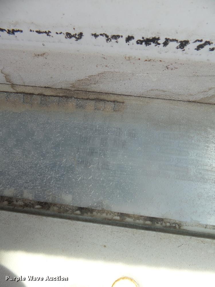 image for item DB7205 2000 Freightliner Century Class FLC12064 truck cab and chassis