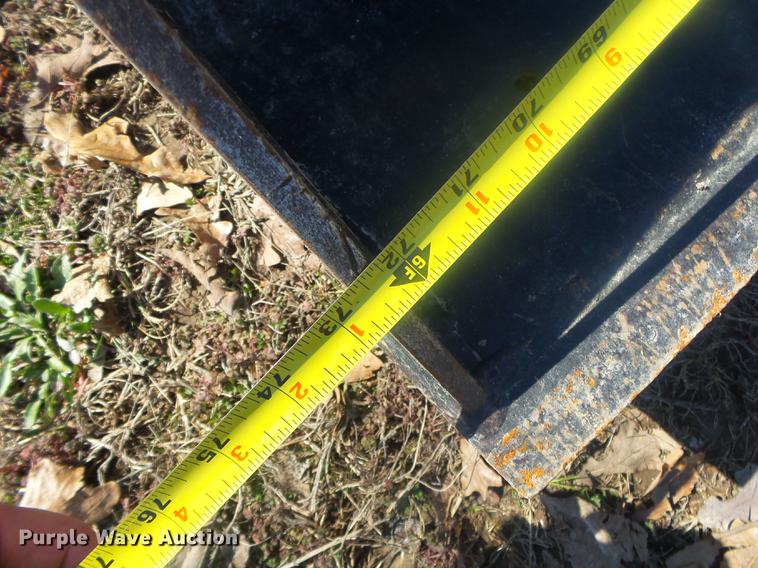 image for item DB7252 1988 Ford 6610 tractor