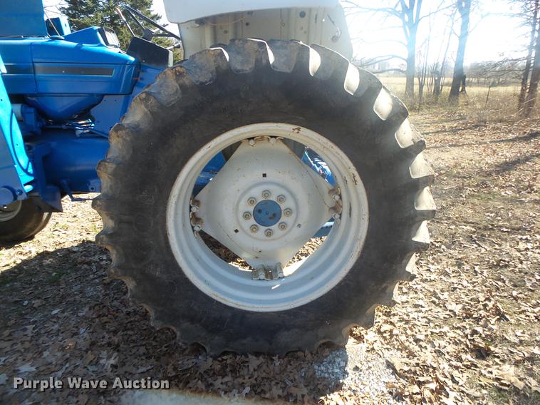 image for item DB7252 1988 Ford 6610 tractor