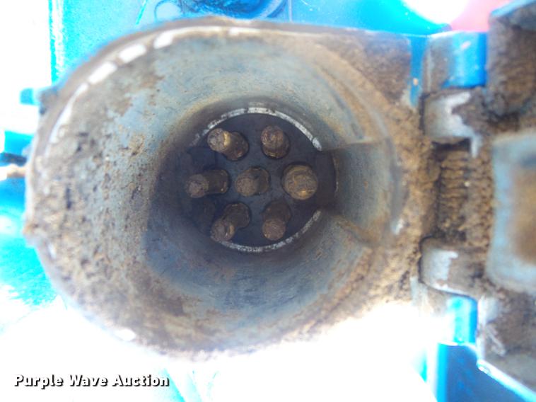 image for item DB7252 1988 Ford 6610 tractor