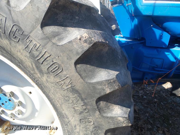 image for item DB7252 1988 Ford 6610 tractor