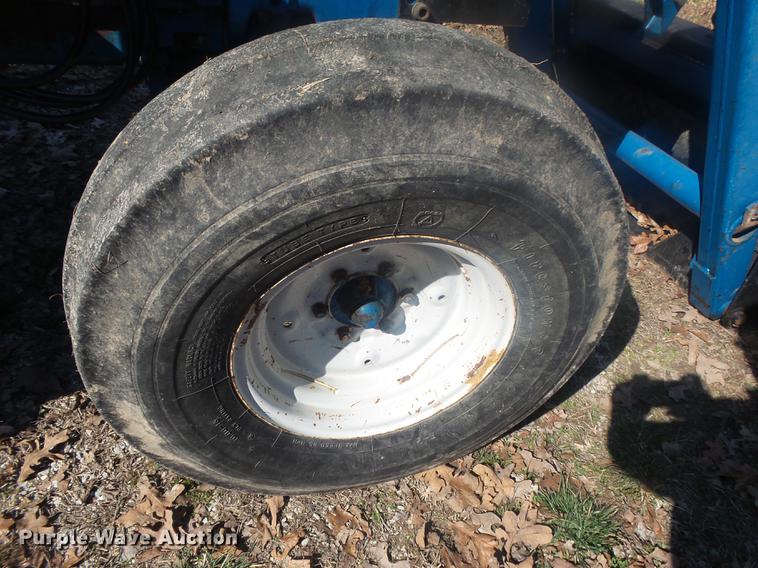 image for item DB7252 1988 Ford 6610 tractor