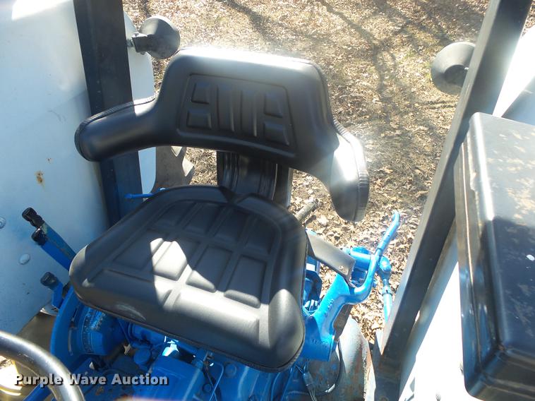 image for item DB7252 1988 Ford 6610 tractor