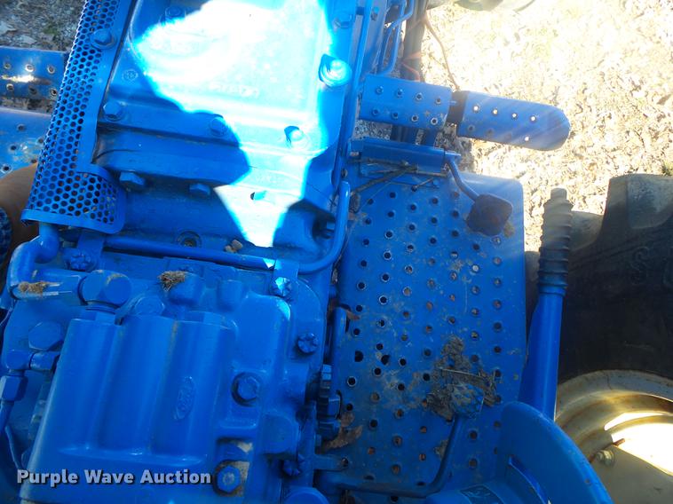 image for item DB7252 1988 Ford 6610 tractor