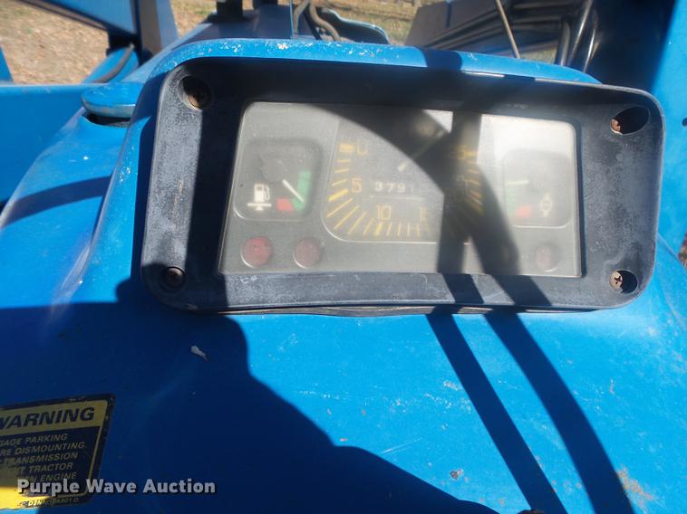 image for item DB7252 1988 Ford 6610 tractor