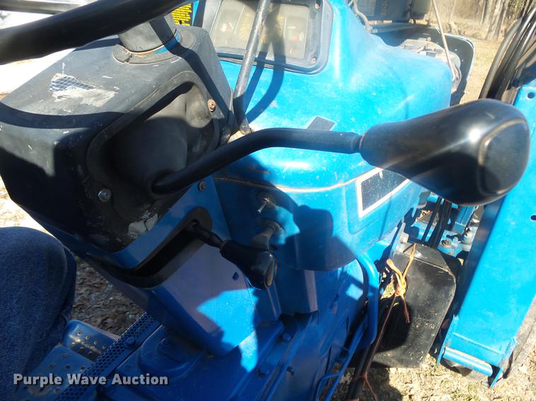 image for item DB7252 1988 Ford 6610 tractor