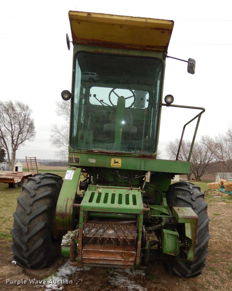 image for item DC0413 John Deere 5400 PRWD forage harvester