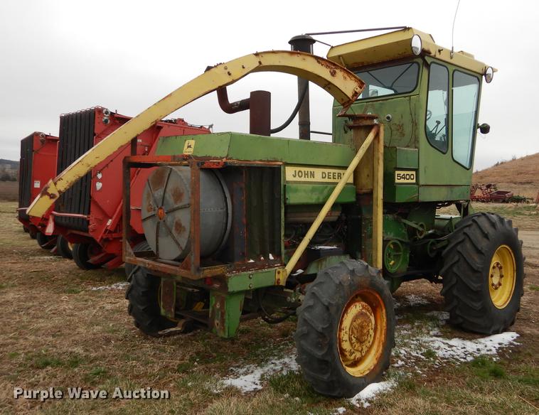 image for item DC0413 John Deere 5400 PRWD forage harvester