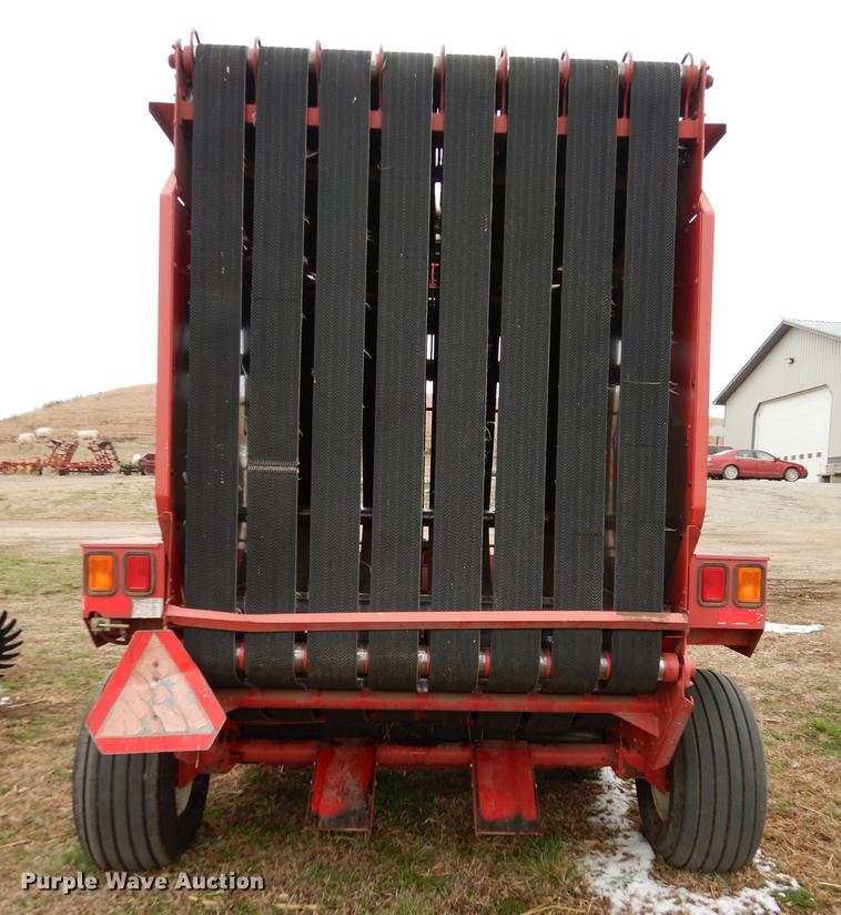 image for item DC0414 Gehl 1875 TDC round baler