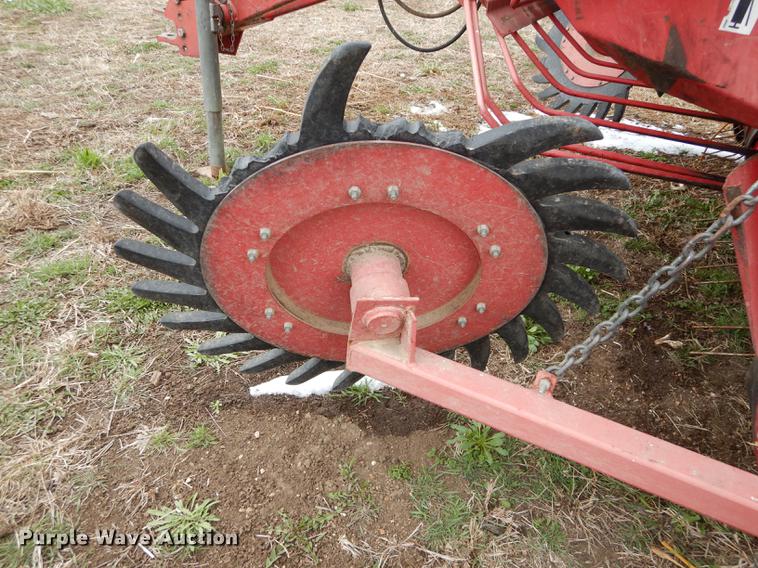 image for item DC0414 Gehl 1875 TDC round baler