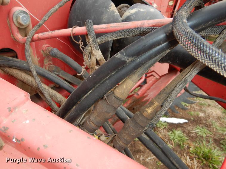 image for item DC0414 Gehl 1875 TDC round baler