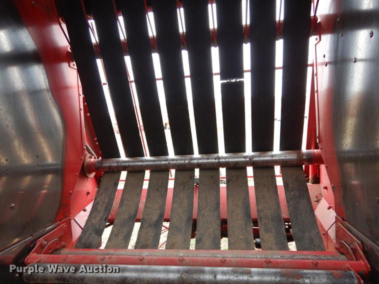 image for item DC0414 Gehl 1875 TDC round baler