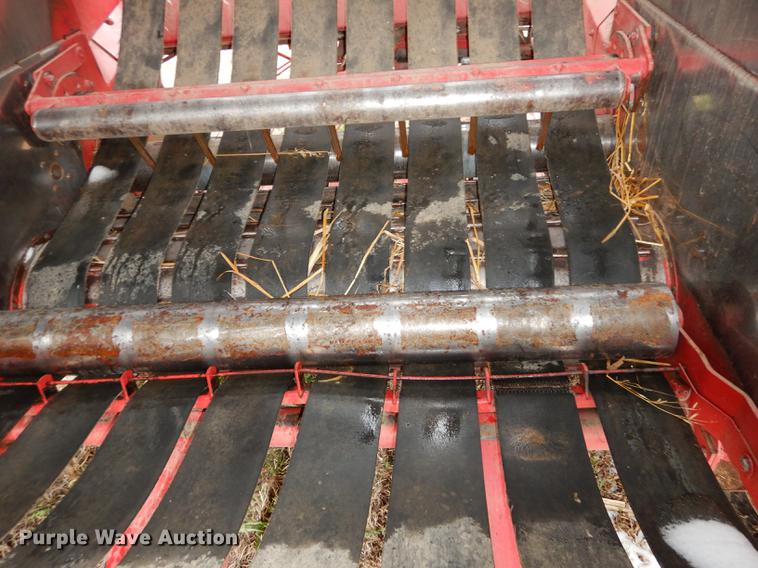 image for item DC0414 Gehl 1875 TDC round baler