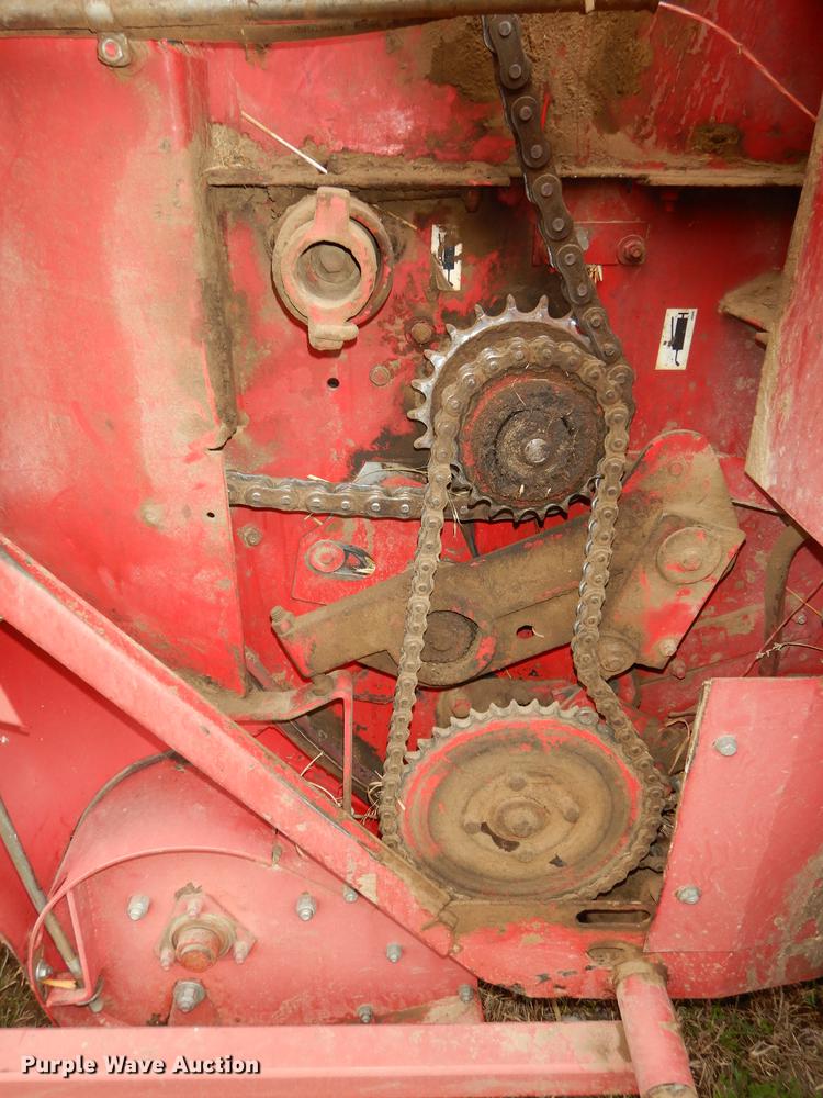 image for item DC0414 Gehl 1875 TDC round baler