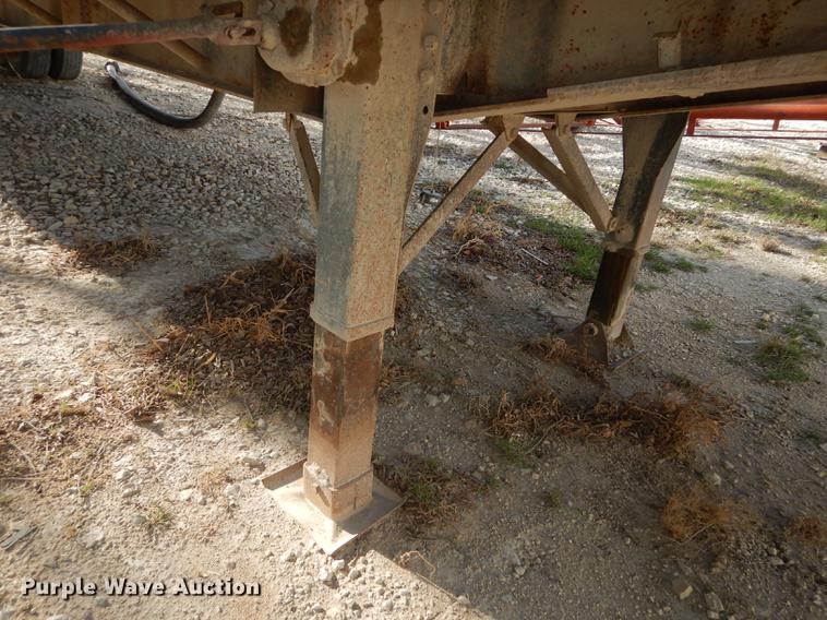 image for item DC0434 1984 Great Dane GP-42 flatbed trailer