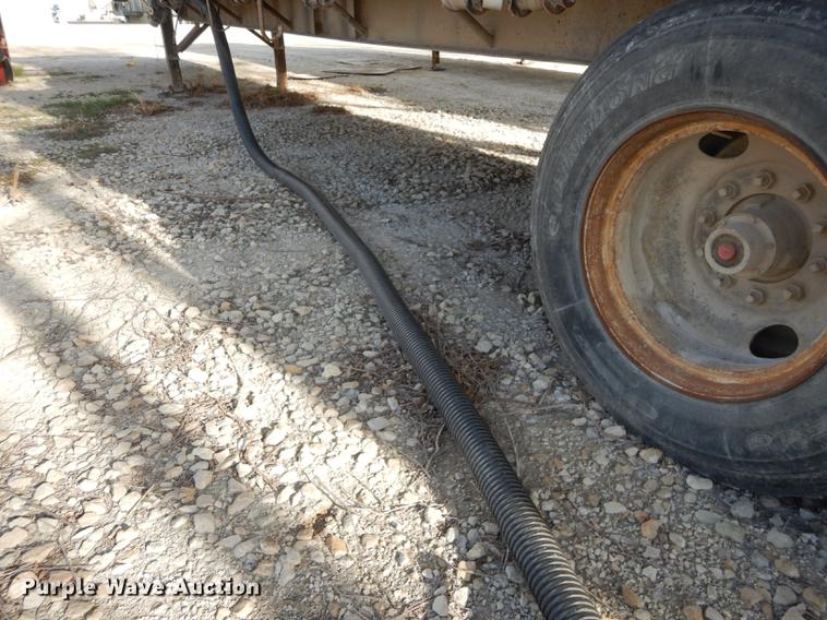 image for item DC0434 1984 Great Dane GP-42 flatbed trailer