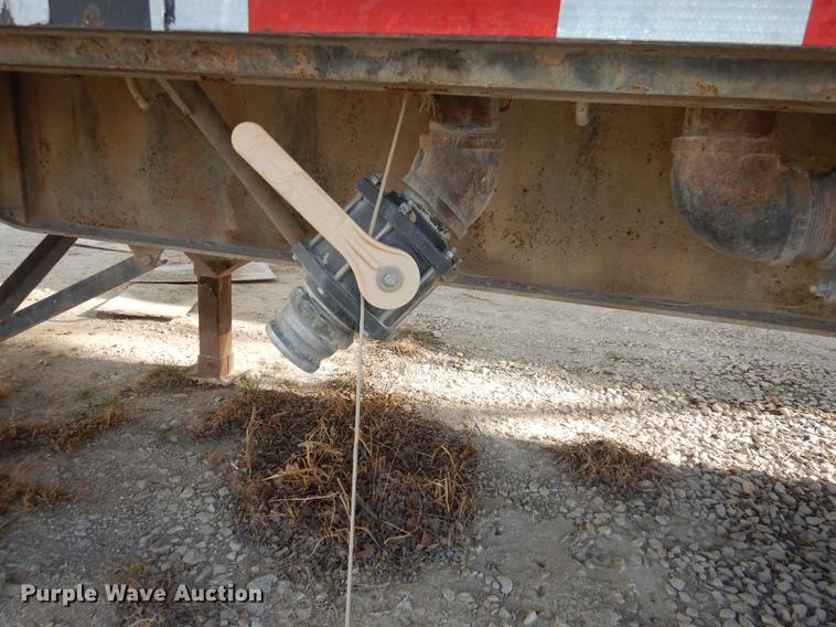 image for item DC0434 1984 Great Dane GP-42 flatbed trailer