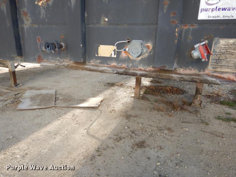 image for item DC0434 1984 Great Dane GP-42 flatbed trailer