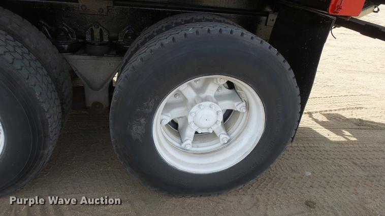 image for item DC0640 1980 Peterbilt 353S23 manure spreader truck