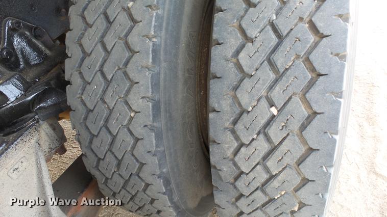 image for item DC0640 1980 Peterbilt 353S23 manure spreader truck