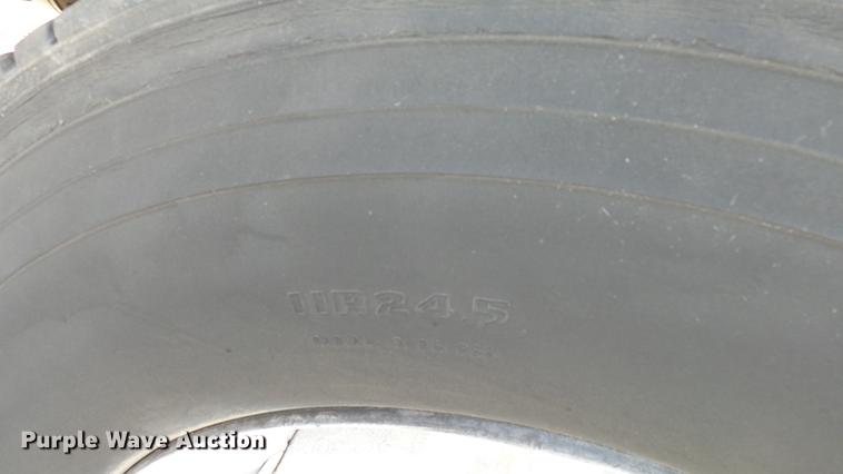 image for item DC0640 1980 Peterbilt 353S23 manure spreader truck