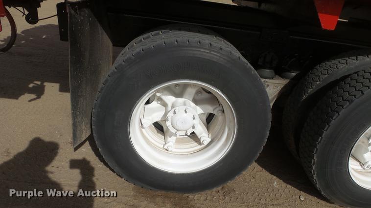 image for item DC0640 1980 Peterbilt 353S23 manure spreader truck