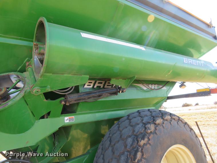 image for item DC0889 Brent 880 grain cart