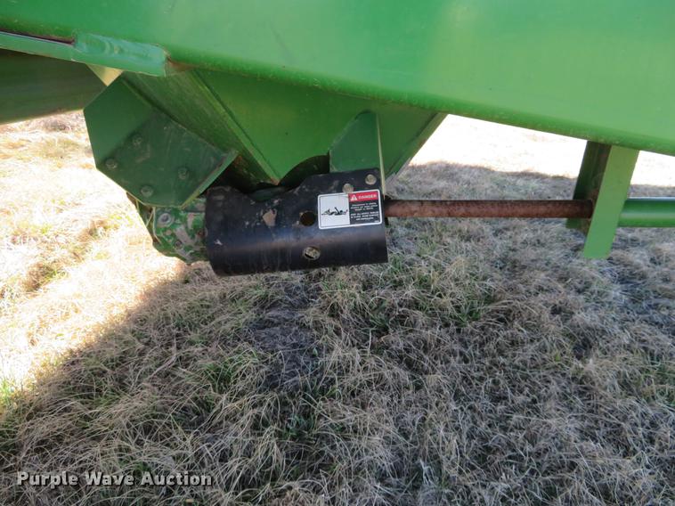 image for item DC0889 Brent 880 grain cart