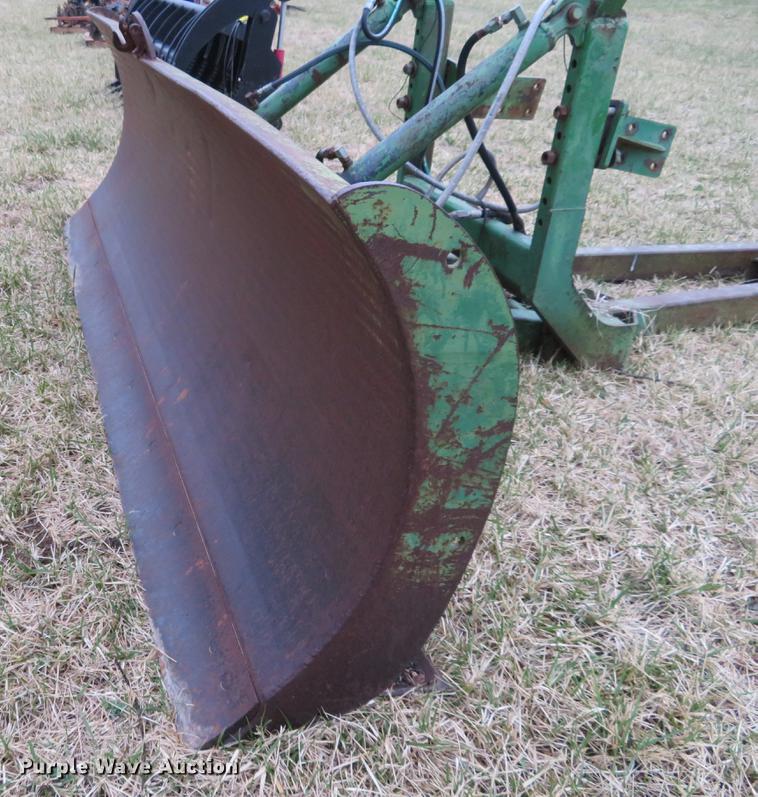 image for item DC0940 John Deere dozer blade