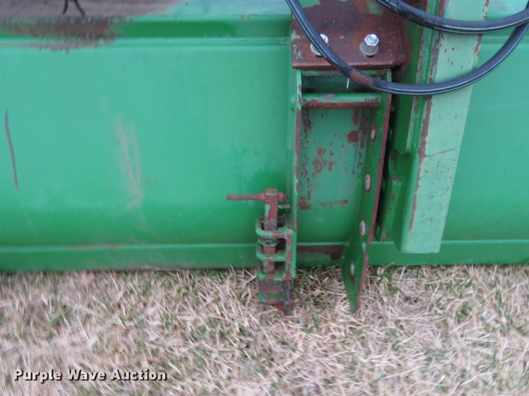 image for item DC0942 John Deere bucket