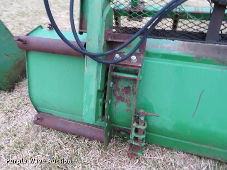 image for item DC0942 John Deere bucket