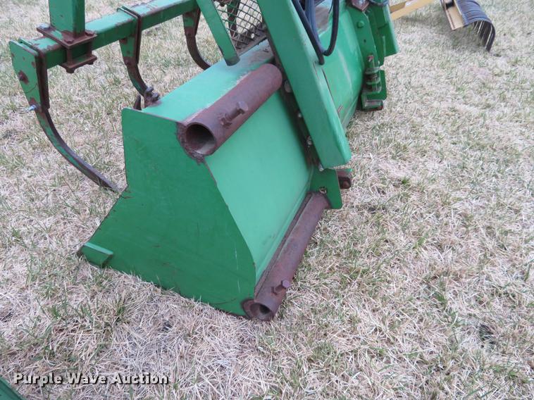 image for item DC0942 John Deere bucket