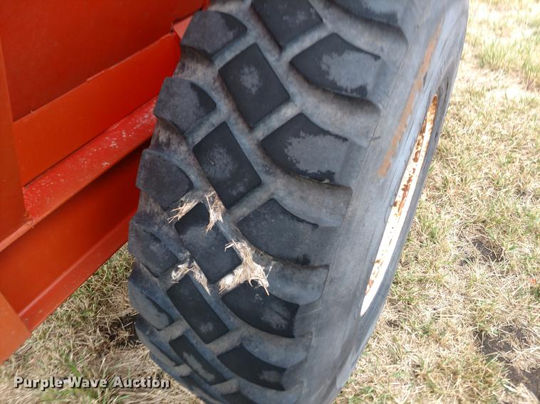 image for item DC0948 Grain cart